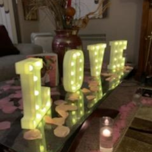 Meet your Posher, Lubna - Picture 1 of 1